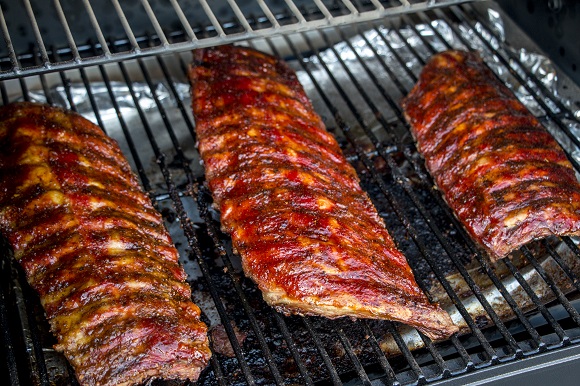 traeger 575 pro ribs grilled